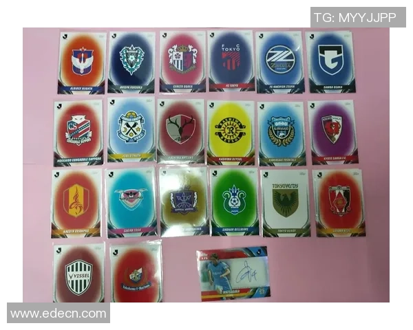 全新足球球星卡设计亮相,尽显球场英雄风采与独特魅力 全新足球球星卡设计亮相,尽显球场英雄风采与独特魅力