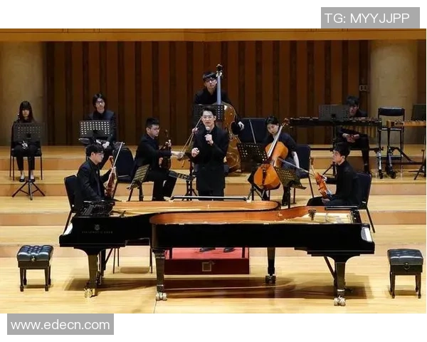 足球球星齐聚一堂放松心情 共同演绎精彩音乐之夜